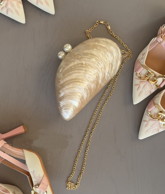 Oyster Hand Bag
