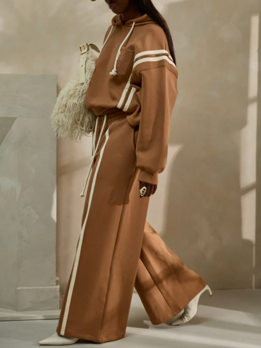 Contrast Stripe Sport Suit